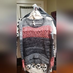 Aeropostale crew neck sweater Gray and pink